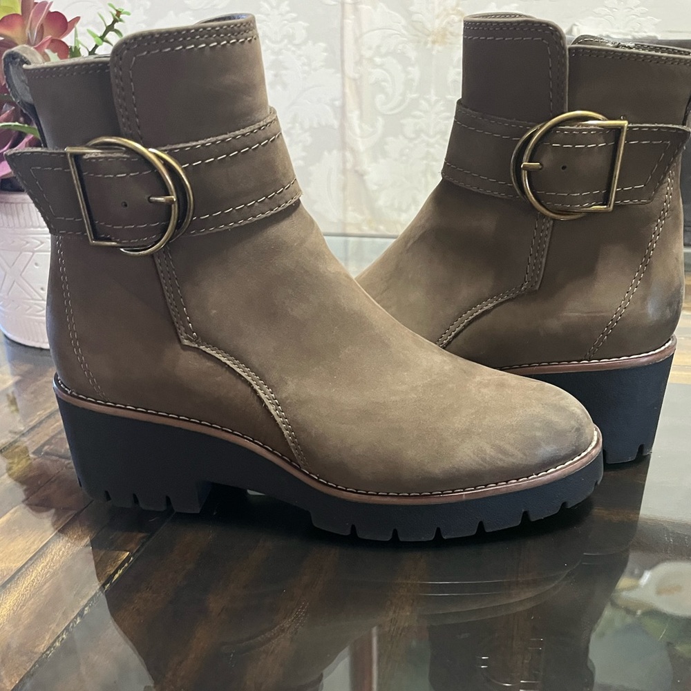 Blondo Dagger Waterproof Leather Brown Ankle  Boot Women’s Size 10 - Picture 4 of 9